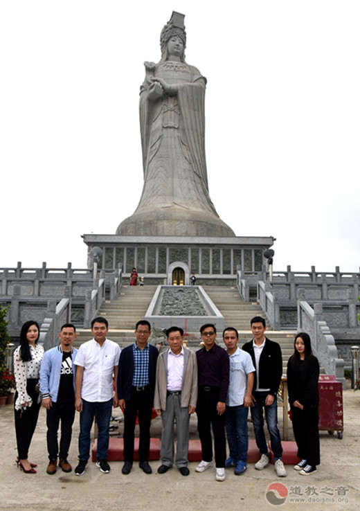 区旅游发展有限公司负责人率领广州南沙天后宫团队,专程抵达福山妈祖