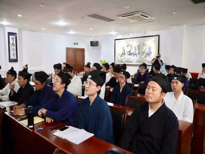 学院李辰教授在中国道教学院举办壁画艺术公益讲座 - 邵阳玉清宫官网